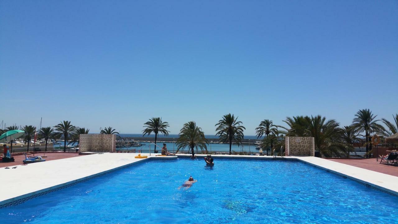 Apartamento Junto Al Puerto De Fuengirola Apartman Kültér fotó